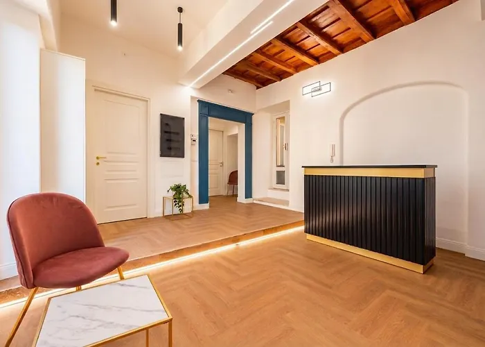 Boutique 81 - Spanish Steps Vendégház 4*